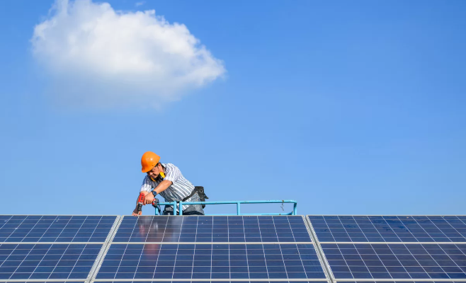 How to Install Commercial Solar Panels
